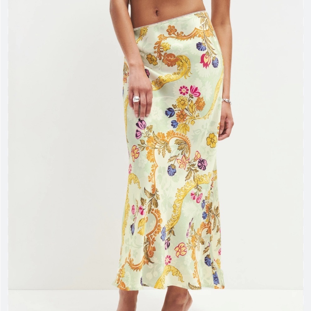 Reformation Silk Layla Skirt in Dynasty